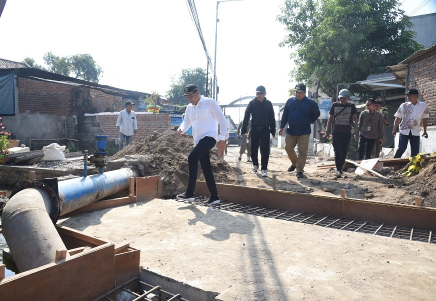 Pembangunan Jembatan Kedungpeluk Menggunakan Double U-Dict Berkekuatan 30 Ton