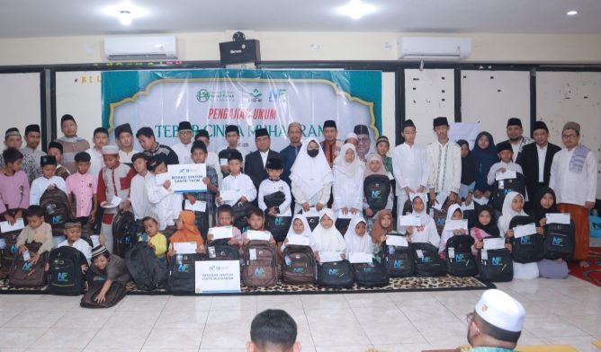 Berbagi Senyum Santri di Bulan Muharram, LAZIS Nurul Falah Salurkan Santunan dan Bingkisan