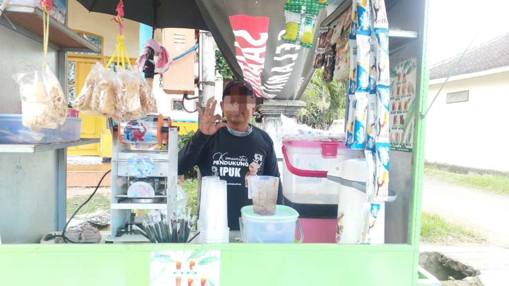 Posko Es Teh Gratis Sambut International Tour de Banyuwangi&nbsp;Ijen