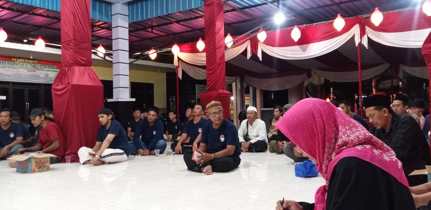 FRB Apresiasi Malam Tasyakuran Puluhan PKL Rogojampi Memperingati Kemerdekaan RI&nbsp;ke-79