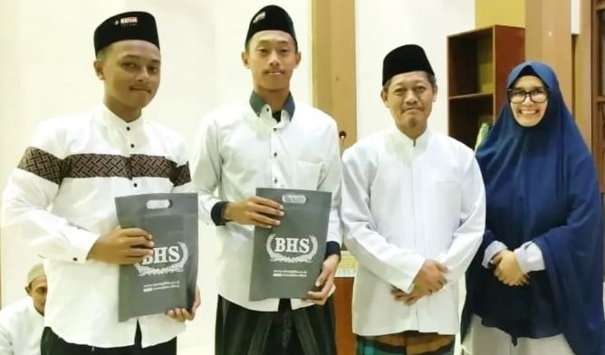 Raja’ Kamil, Alumni Pertama MA Pesantren Refah Islami Diterima di Universitas Al Azhar Kairo Mesir Jalur&nbsp;Kemenag