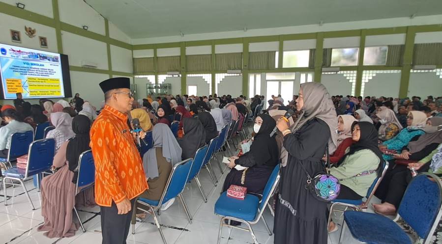 SMA Negeri 3 Sidoarjo Bersama Orang Tua Bentuk Siswa Berkarakter&nbsp;Mulia