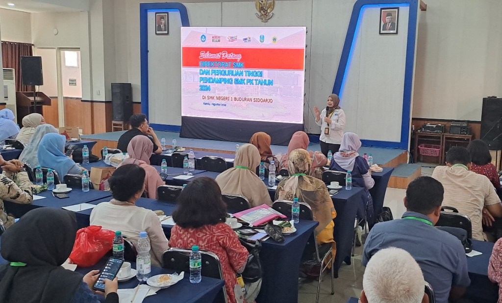 Perwakilan 170 Perguruan Tinggi se Indonesia Belajar Tefa di SMK Negeri 1&nbsp;Buduran