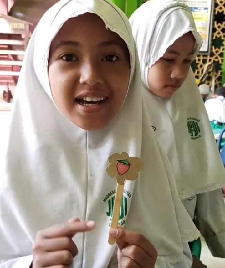 Tingkatkan Kualitas Membaca MI Al Abror Terapkan Program English&nbsp;Day