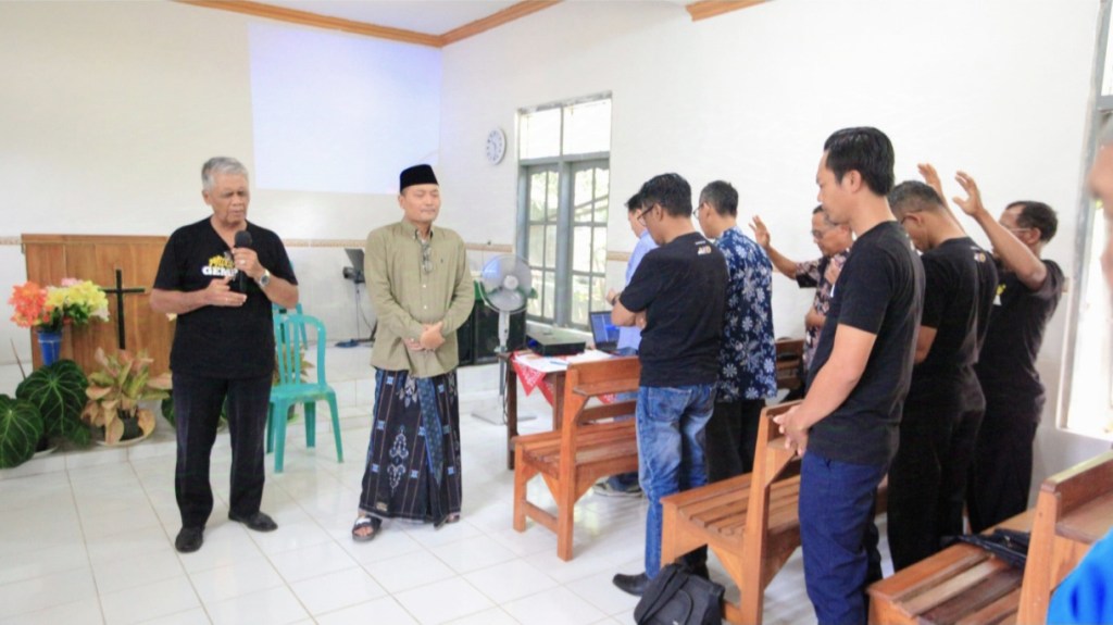 Budal Gus! Pendeta Gereja BAMAAG Doakan Ali Makki – Ali Ruchi Jadi Bupati&nbsp;Banyuwangi