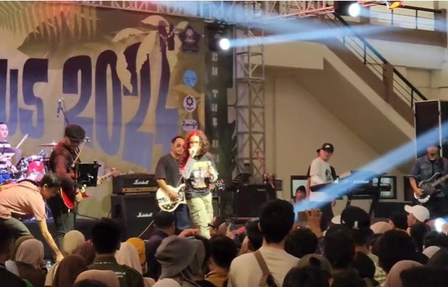 Pentas Seni Dies Natalis ke 33 SMA Negeri 1 Waru Dimeriahkan ‘Dul&nbsp;Jaelani’